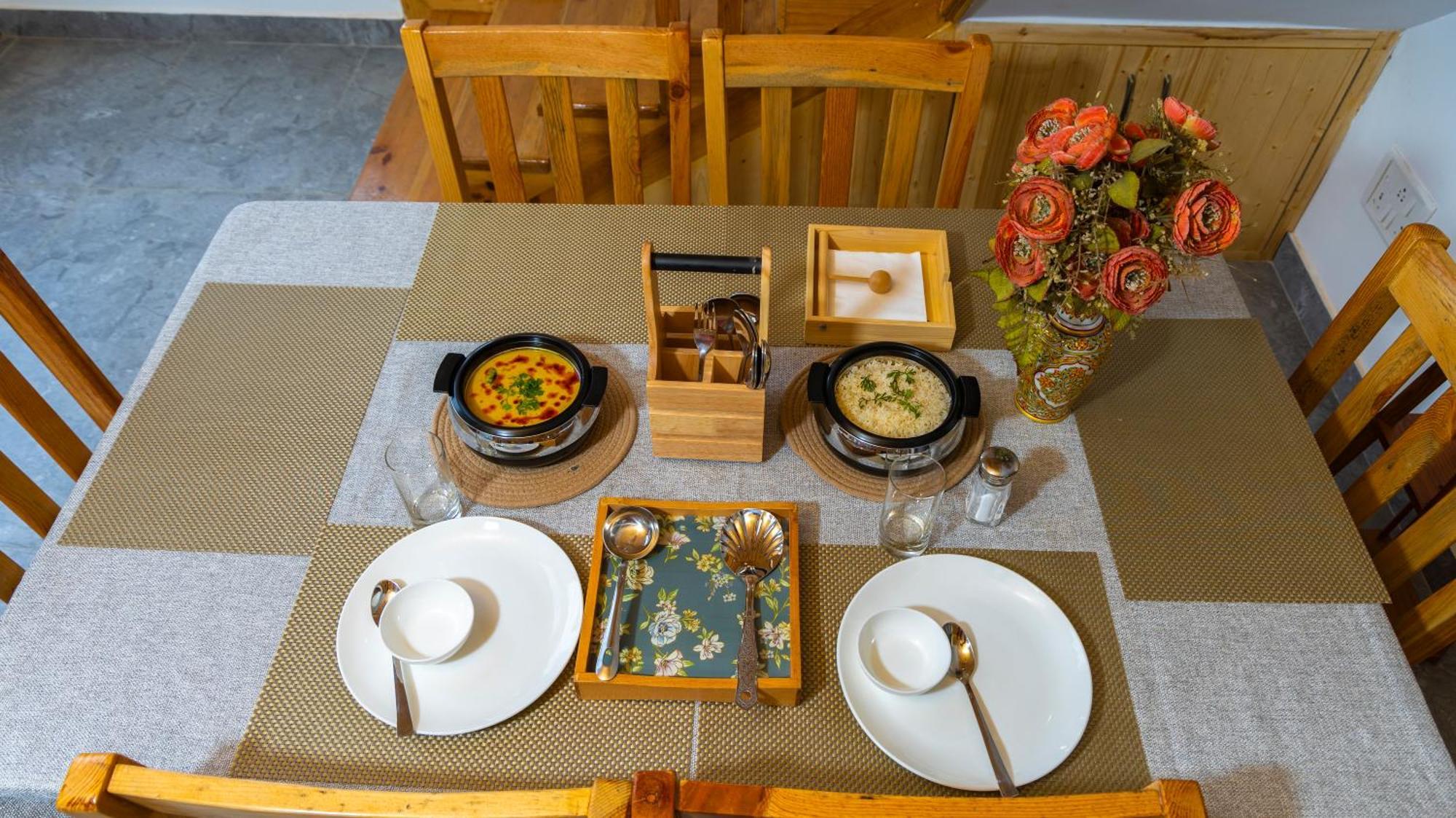 Nandini Cottage, A Premium Boutique Homestay Ránikhet Kültér fotó