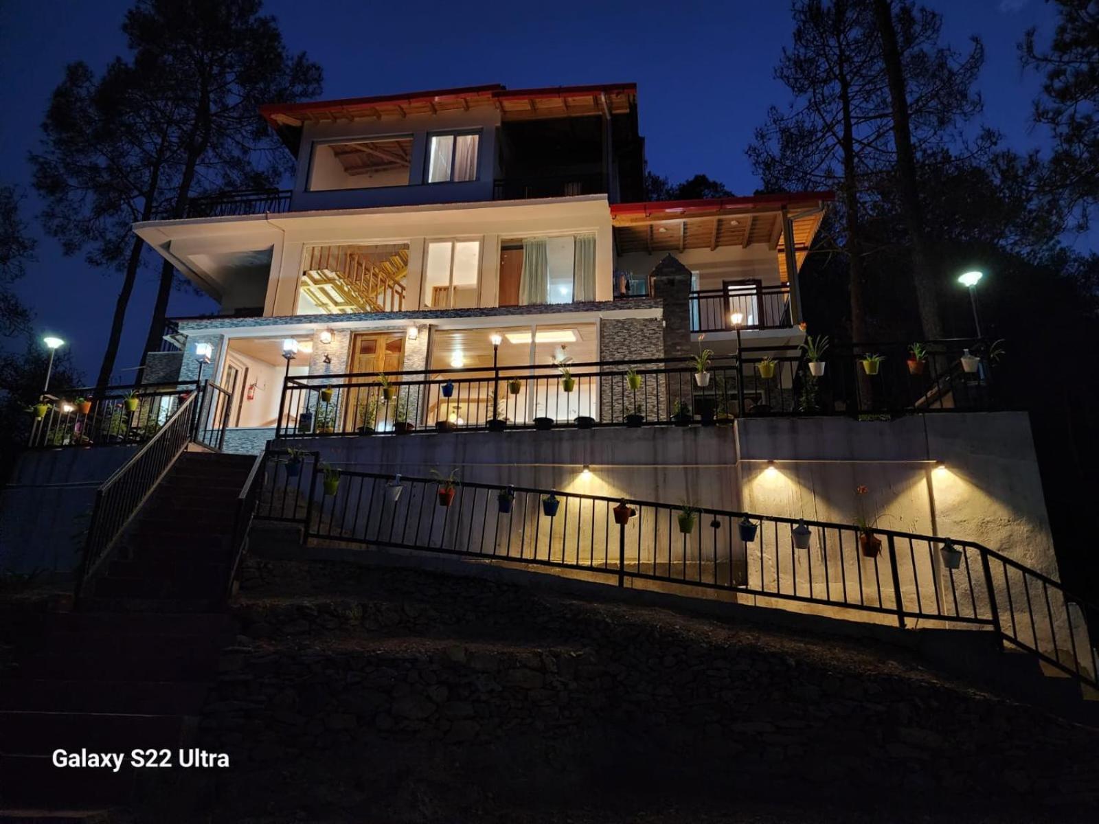 Nandini Cottage, A Premium Boutique Homestay Ránikhet Kültér fotó
