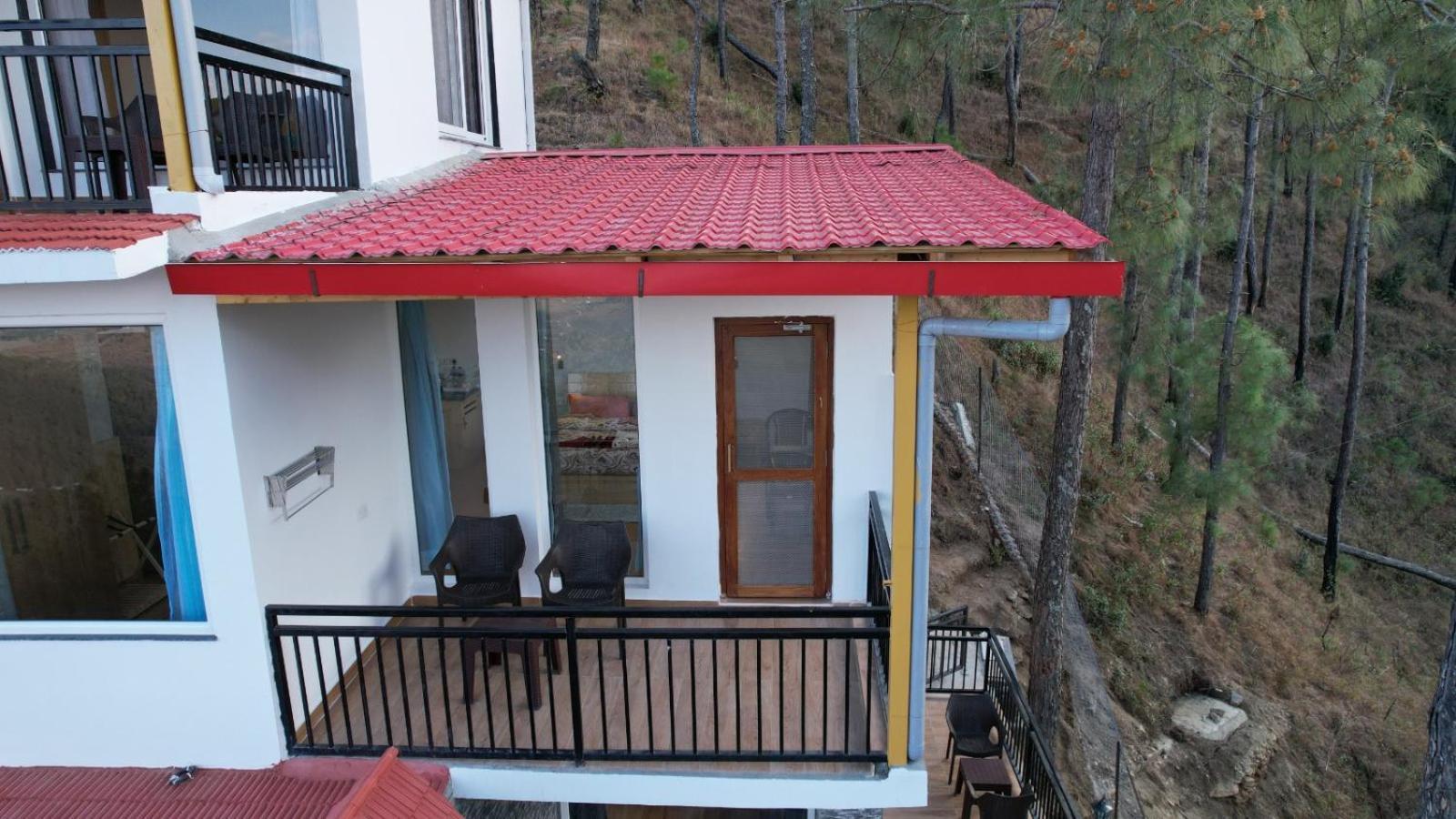 Nandini Cottage, A Premium Boutique Homestay Ránikhet Kültér fotó