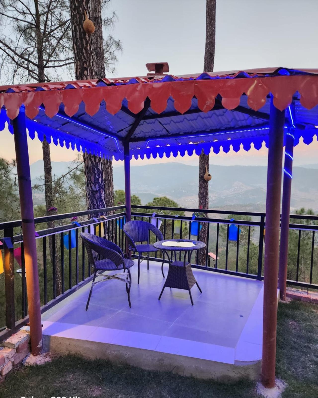 Nandini Cottage, A Premium Boutique Homestay Ránikhet Kültér fotó